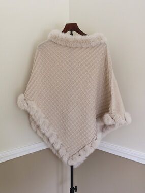 Neutral Faux Fur Trim Knit Poncho